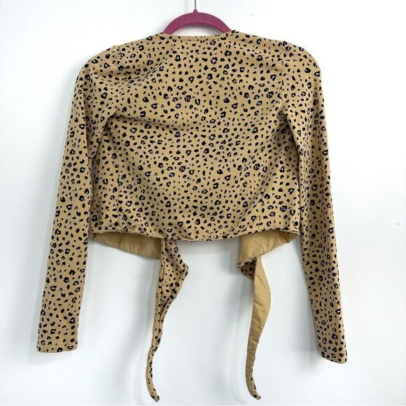Aritzia Sunday Best Leopard Print Wrap Crop Top Sz XS - Picture 5 of 8